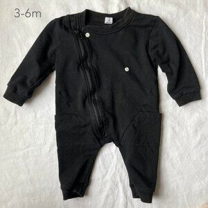 💙2/$25 Earth Baby 3-6 Months Black Romper